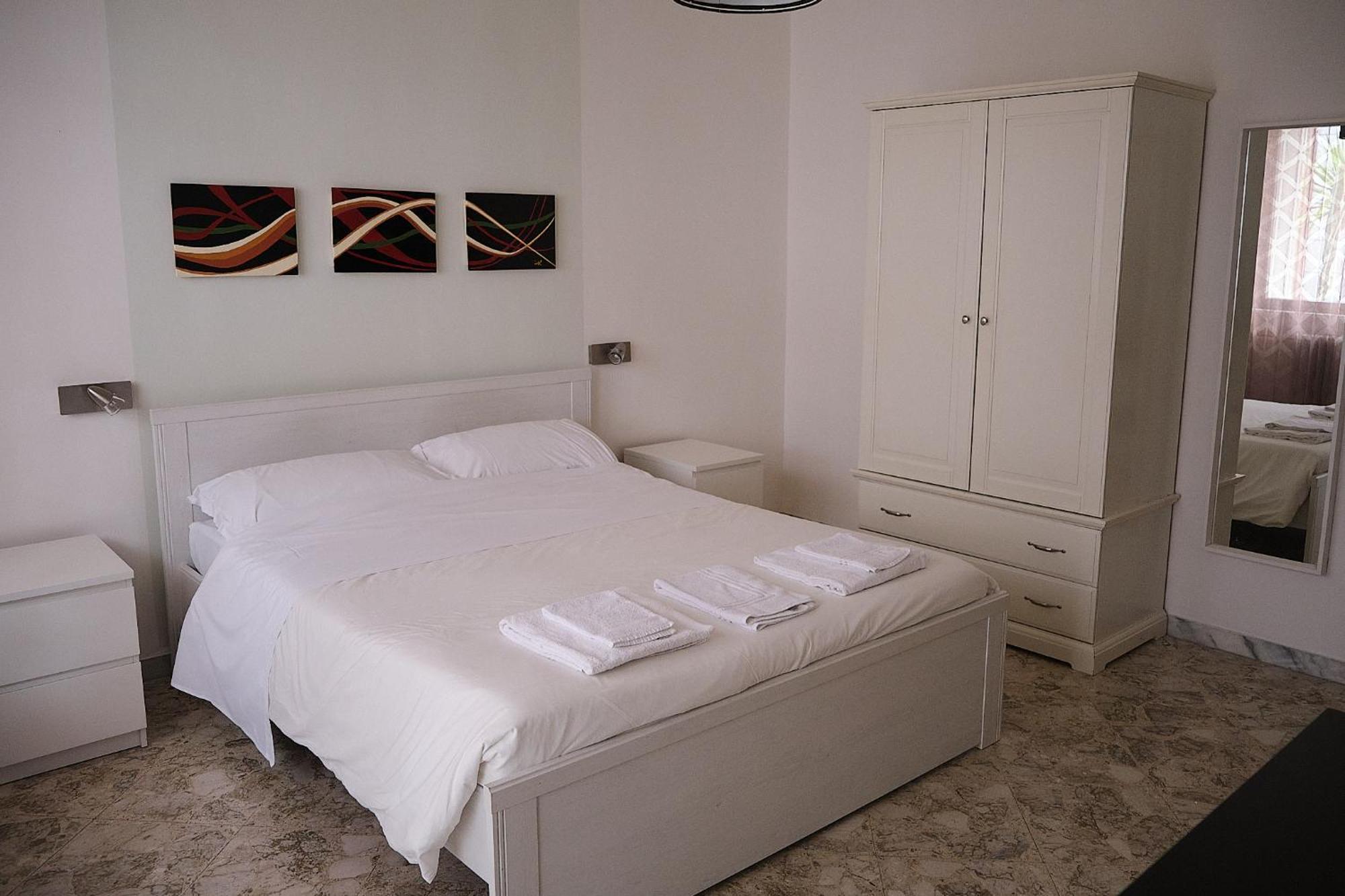 Kamila Guest House Bari Værelse billede